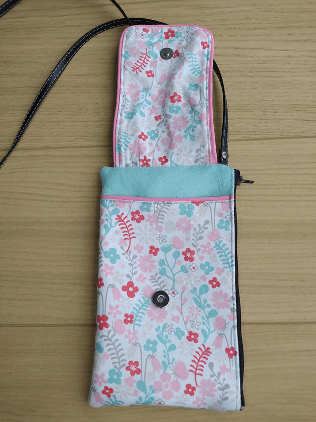Pochette pour téléphone Holly